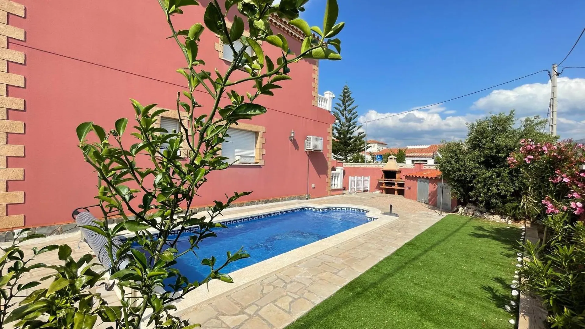 Meddays Villa Jade Miami Playa 0*,  Spain